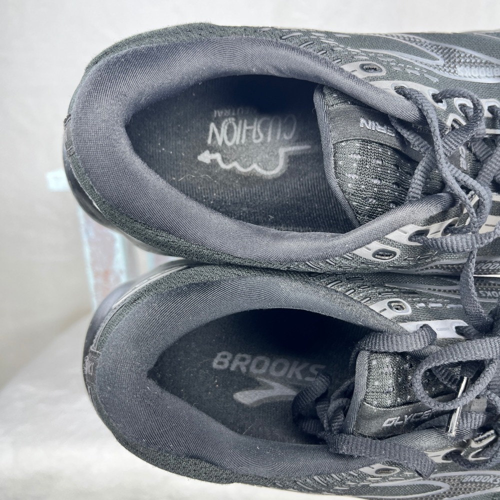 Brooks Black Athletic Shoes - Picture 9 of 10
